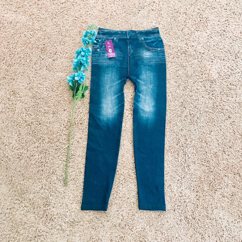 🌸4/$20🌸 Cloya Jean Leggings